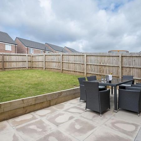 Cosy 3 Bed Near Beaches, Cardiff & Brecon Beacons Coity Exterior photo